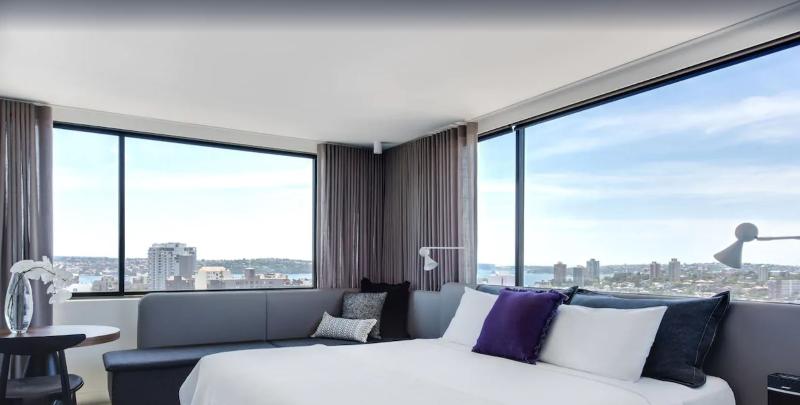 غرفة قياسية ثلاثية, Roma Aurea