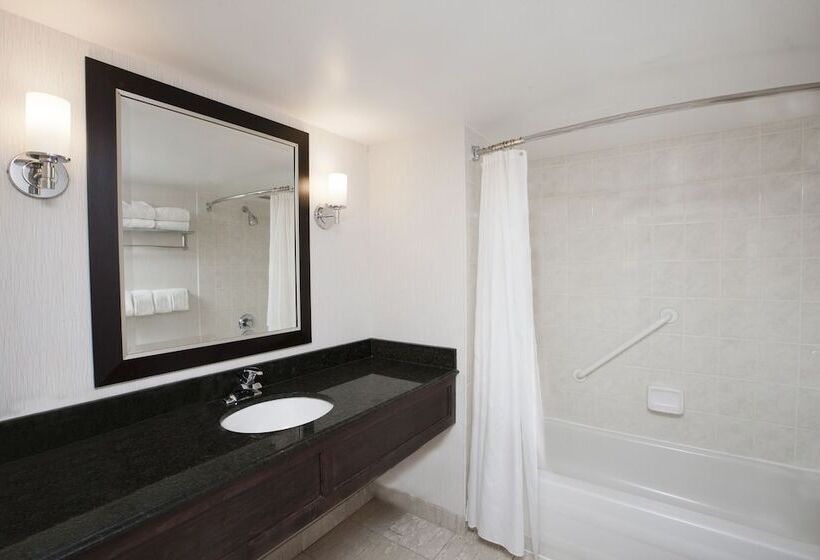 Номер Стандарт 2 Двуспальные Кровати, Sheraton Fallsview