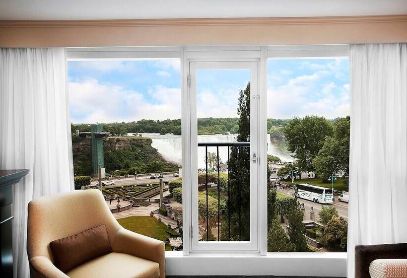 Номер Стандарт Двуспальная Кровать с Видом, Sheraton Fallsview