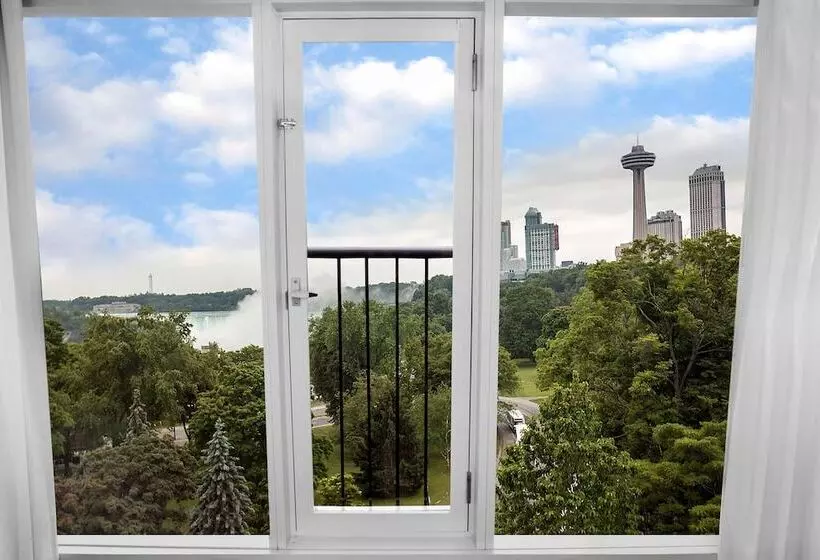 اتاق استاندارد با تخت دوبل و چشم‌انداز, Sheraton Fallsview