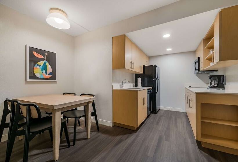 سوئیت 2 خوابه, Sonesta Es Suites Orlando International Drive