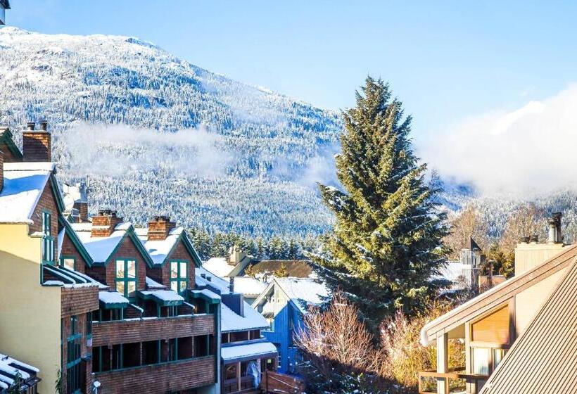 סוויטה עם נוף, Sundial