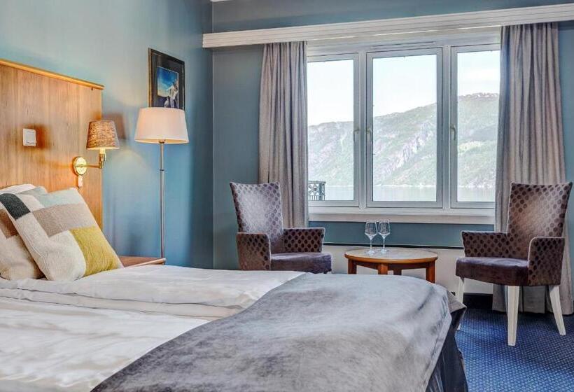 オーシャンビュースーペリアールーム, Vøringfoss