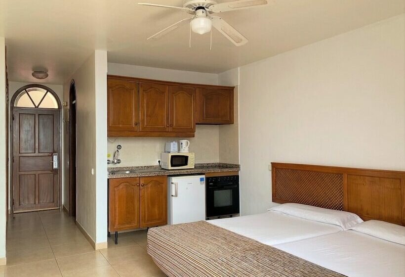 Studio Standard, Laguna Park 2