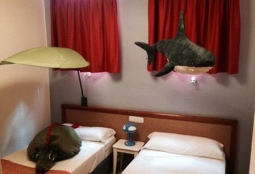 דירת משפחה, Laguna Park 2