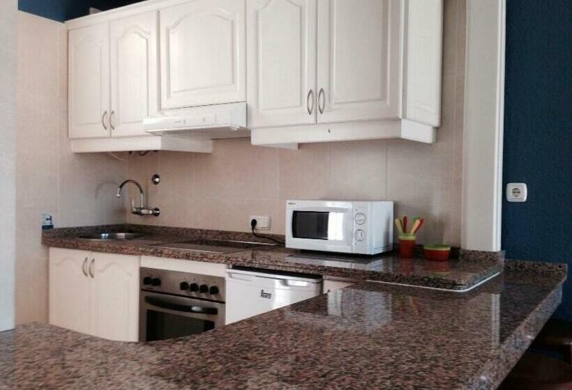 דירת משפחה, Laguna Park 2