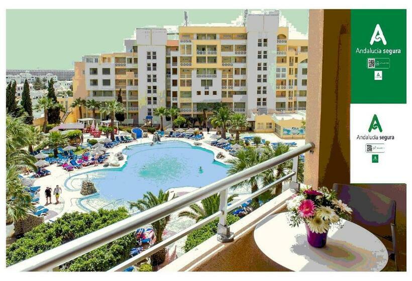 חדר דלוקס, ALEGRIA Fenix Family