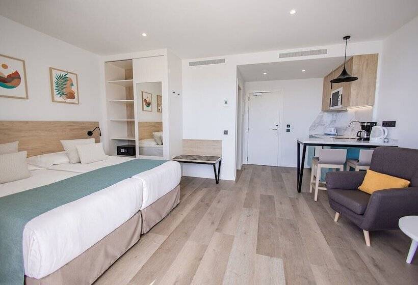 プレミアムスタジオ, Servatur Hartaguna - Adults Only