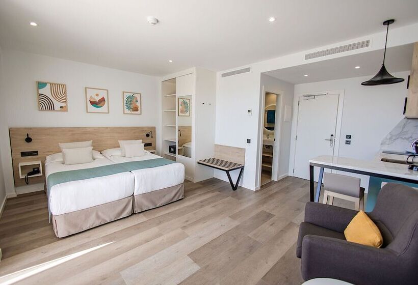 プレミアムスタジオ, Servatur Hartaguna - Adults Only