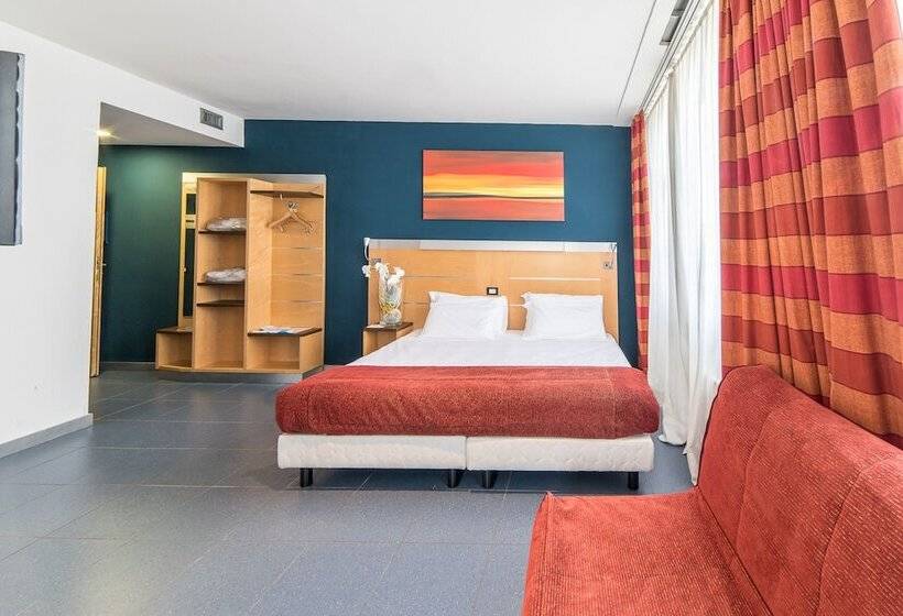 Standard 4 Pers. Værelse, Sotel Nomentana Roma