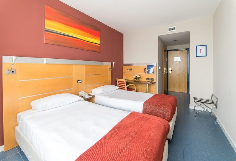 اتاق استاندارد, Sotel Nomentana Roma