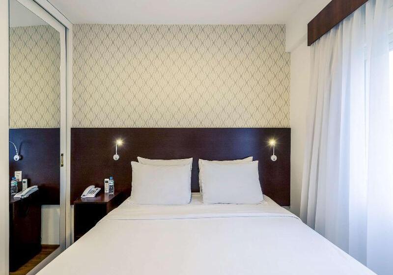 디럭스 룸, Suncoast Hotel And Casino