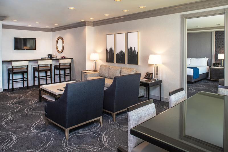 이그제큐티브 스위트, Suncoast Hotel And Casino