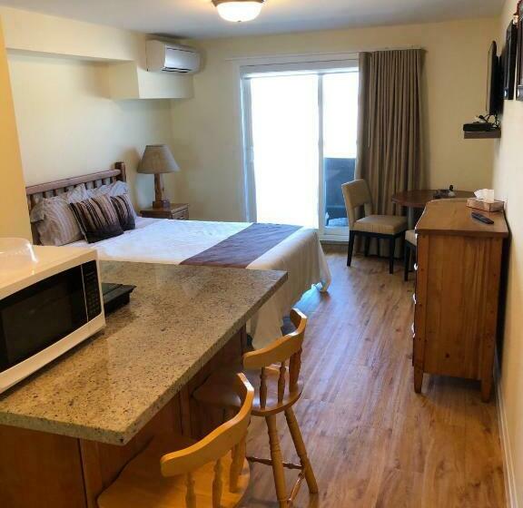 جناح جونيور مزوَّد بشرفة, Muskoka Lakes Hotel And Resorts