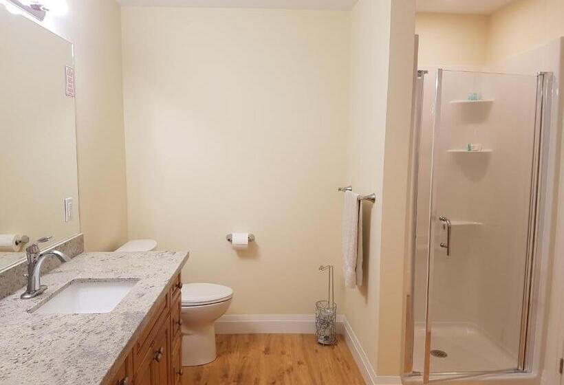 جناح مزوَّد بشرفة, Muskoka Lakes Hotel And Resorts