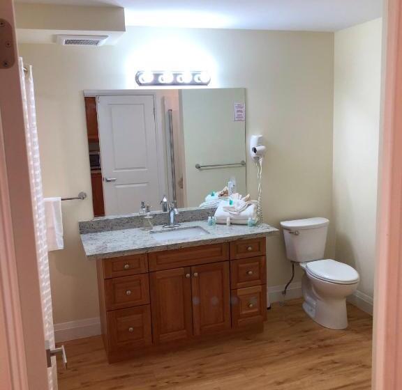 جناح مزوَّد بشرفة, Muskoka Lakes Hotel And Resorts