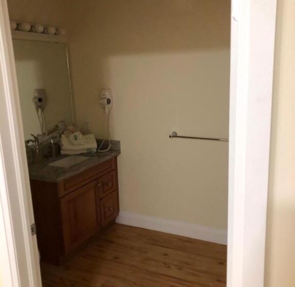 جناح مطل على البحيرة, Muskoka Lakes Hotel And Resorts