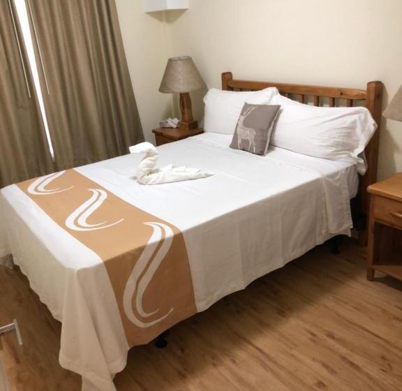 جناح, Muskoka Lakes Hotel And Resorts