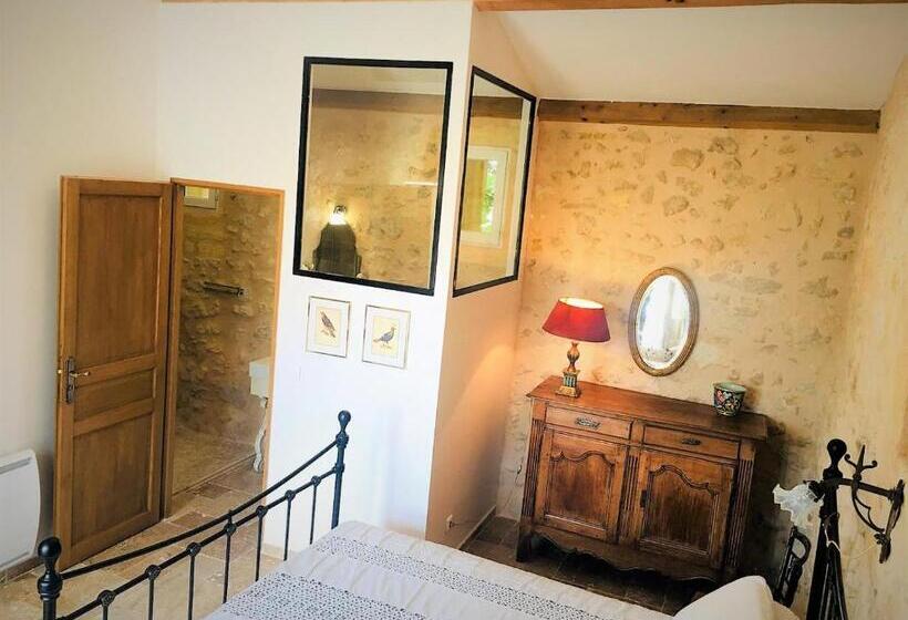 Номер Стандарт с Террасой, Chateau Le Truch