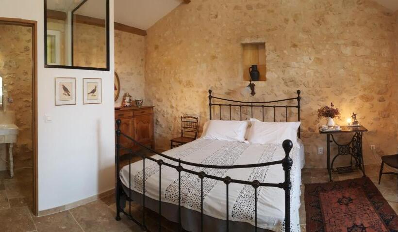 Номер Стандарт с Террасой, Chateau Le Truch