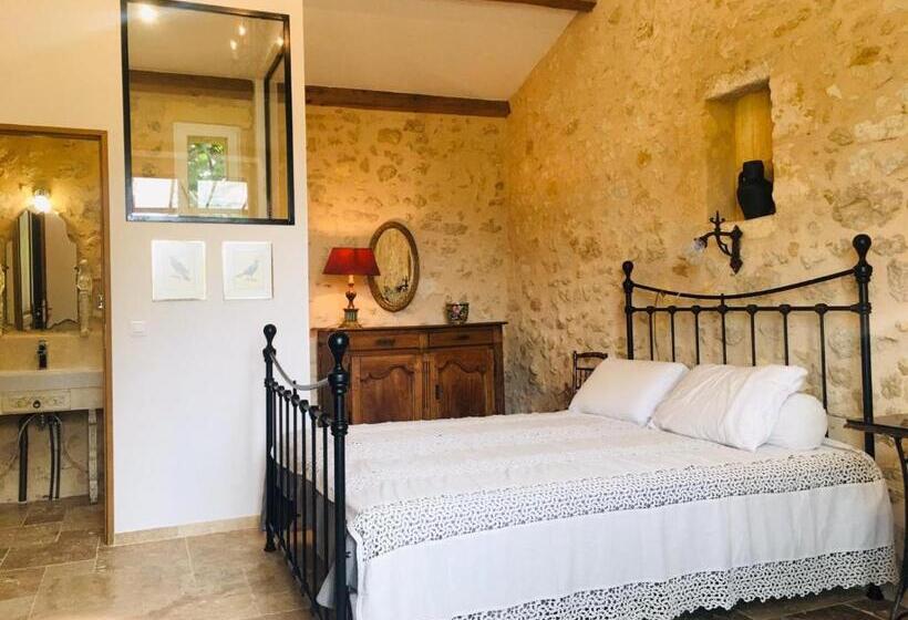 Номер Стандарт с Террасой, Chateau Le Truch