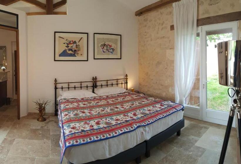 Номер Стандарт с Террасой, Chateau Le Truch