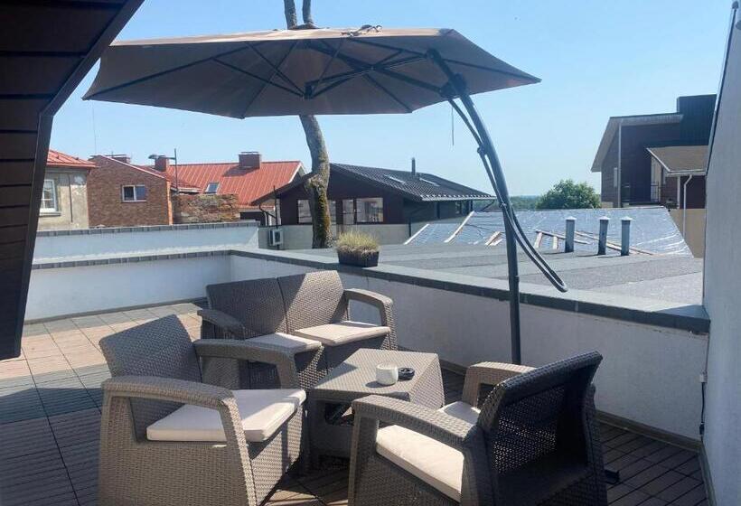 1 Bedroom Penthouse Apartment, Bohema