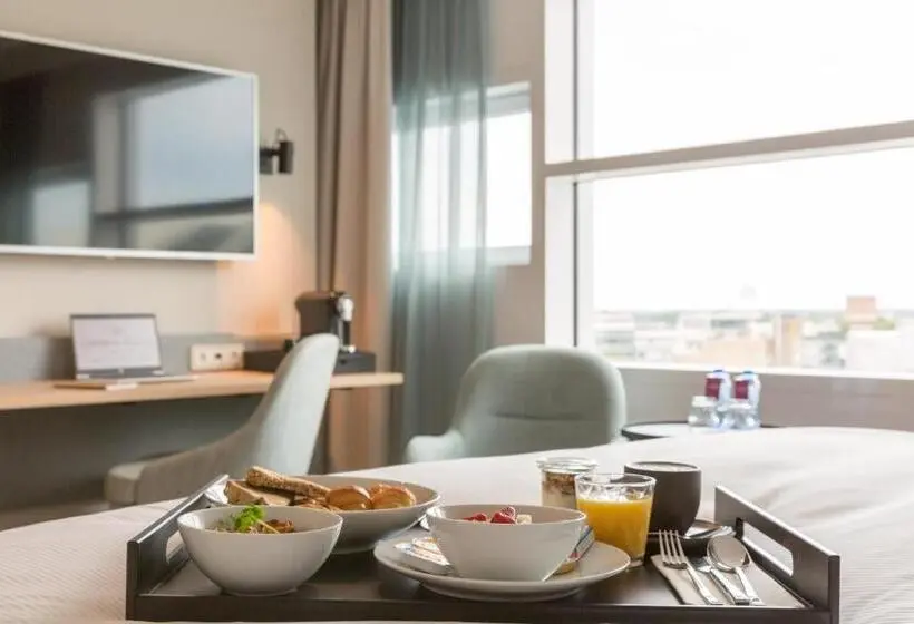 اتاق استاندارد با تخت بزرگ, Crowne Plaza Utrecht   Central Station, An Ihg