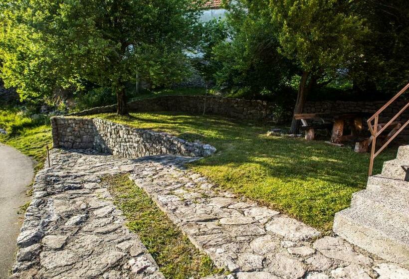 خانه 1 خوابه, Nikolin Konak