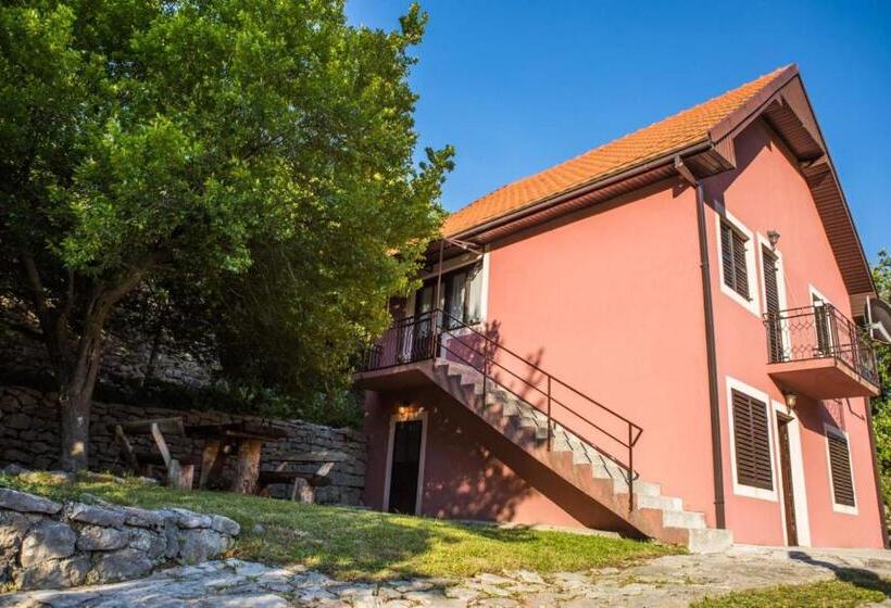 خانه 1 خوابه, Nikolin Konak