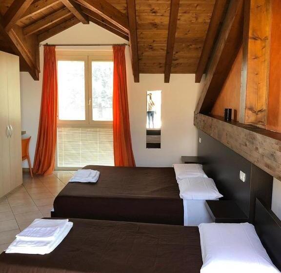 Четырехместный Номер Стандарт, La Siesta Bed&residence