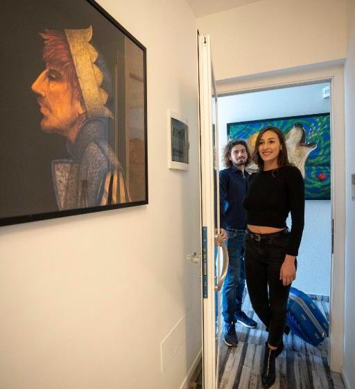 חדר סטנדרט, Nelblu