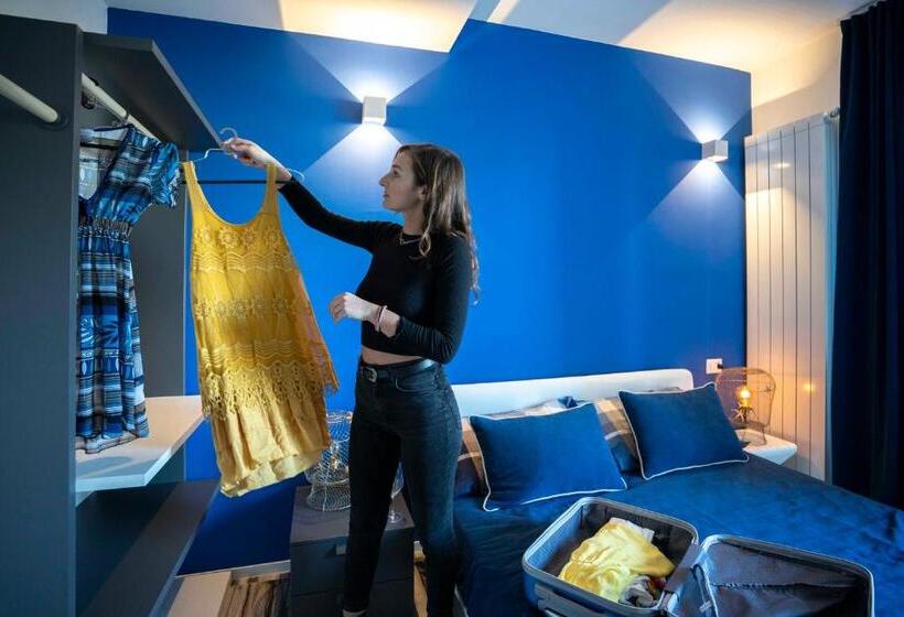 חדר סטנדרט, Nelblu