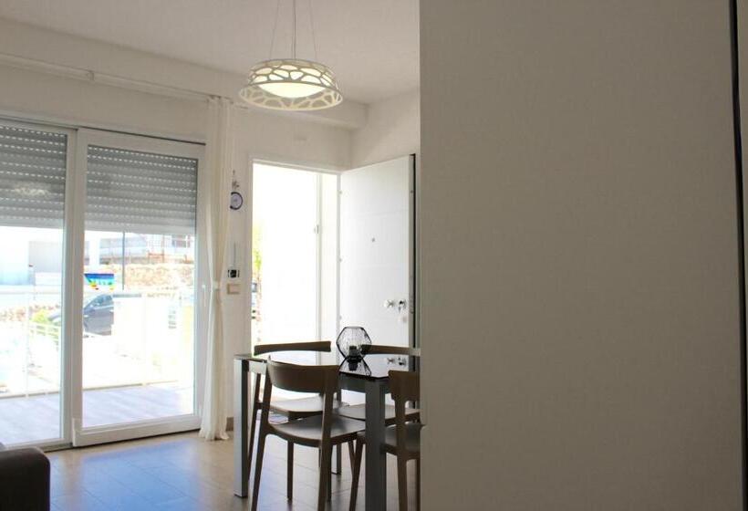 דירת שני חדרים, Nelblu