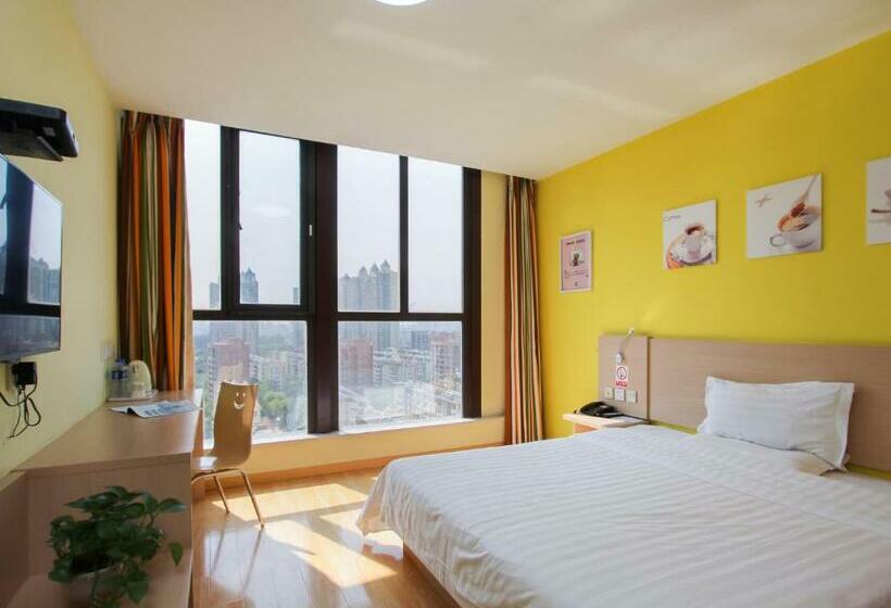 חדר קומפורט, 7days Inn Danyang Train Station Wuyue Square Branch