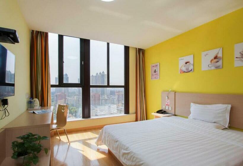 חדר קומפורט, 7days Inn Danyang Train Station Wuyue Square Branch