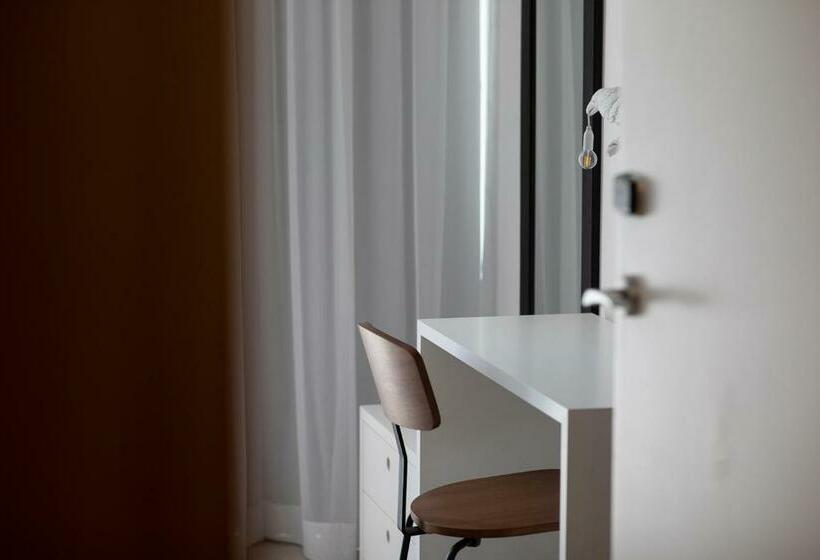 اتاق استاندارد, The Icons Lisbon