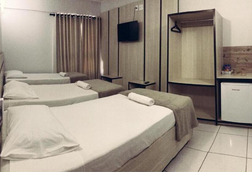 اتاق استاندارد سه نفره, Vinte Um