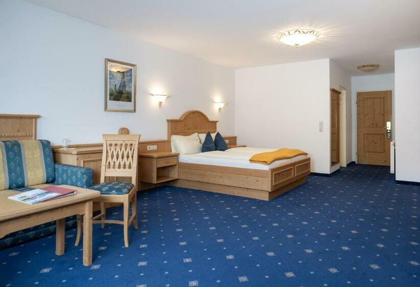 ジュニアスイート, Waidachhof