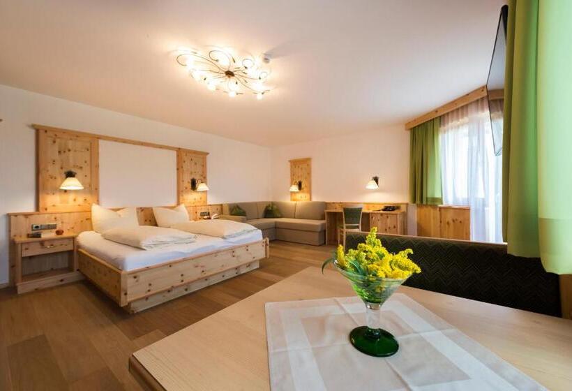 デラックスジュニアスイート, Waidachhof