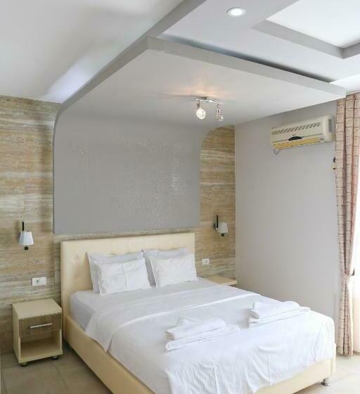 اتاق استاندارد با بالکن و چشمانداز دریا, Victoria Apartments