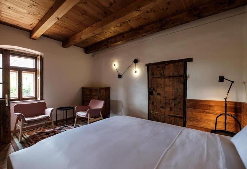 スタンダードルーム, Almalomb Apartman