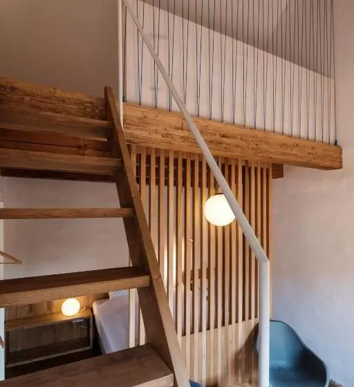 スタンダード4人部屋, Almalomb Apartman