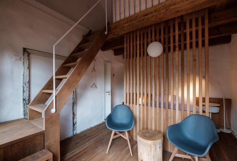 スタンダード4人部屋, Almalomb Apartman