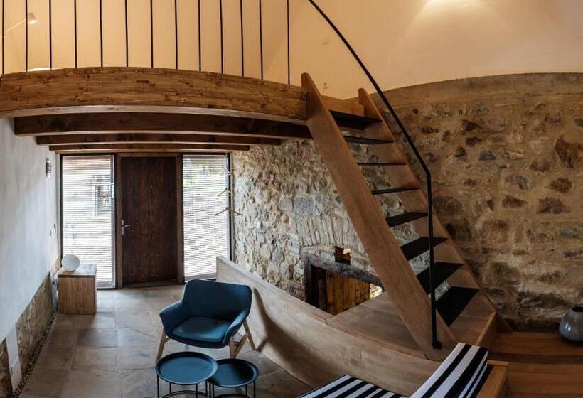 スタンダードルーム, Almalomb Apartman