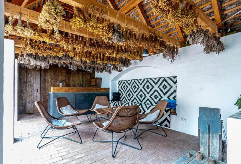 スタンダードルーム, Almalomb Apartman