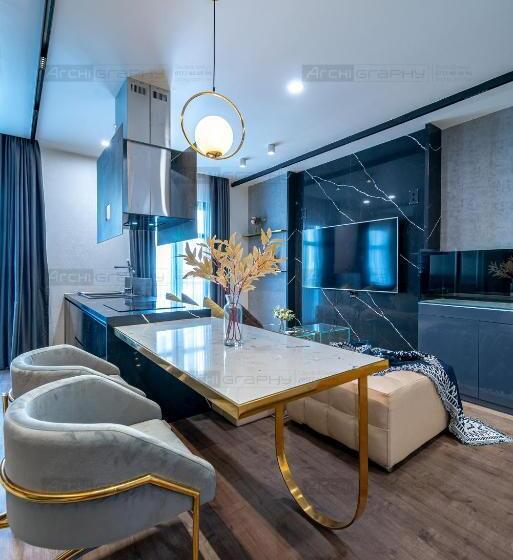 سوئیت با بالکن, Elite Home