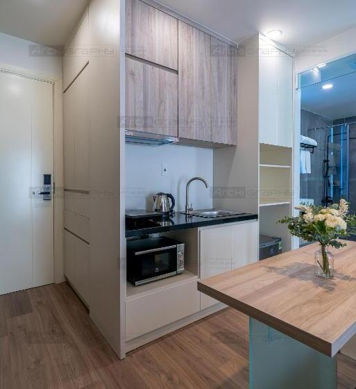 استودیو استاندارد با بالکن, Elite Home