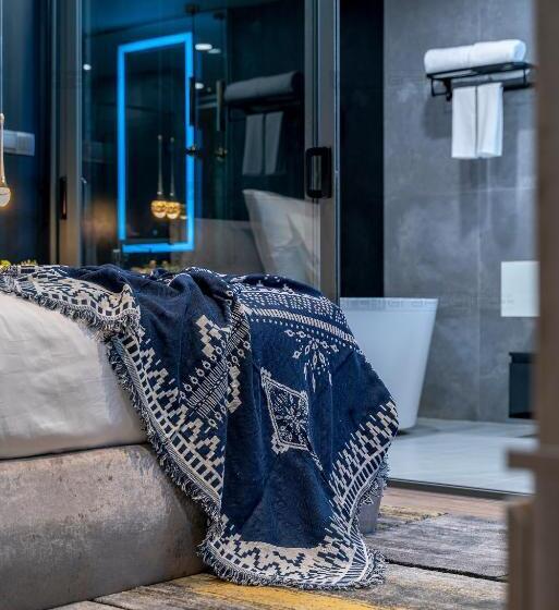 آپارتمان 2 خوابه, Elite Home