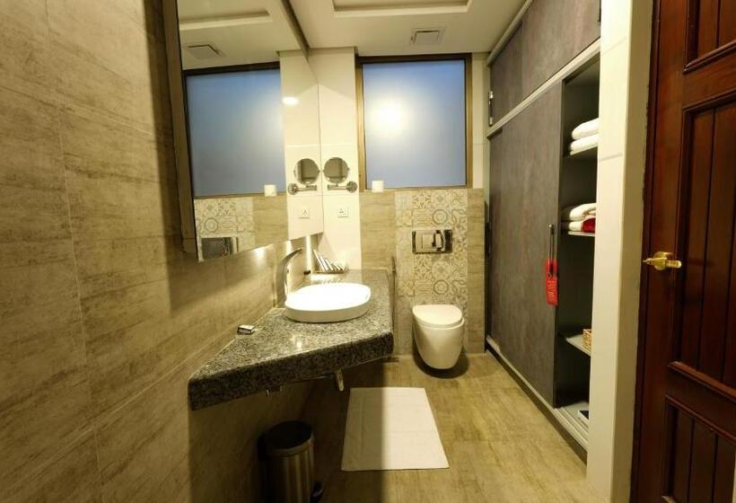 اتاق لوکس, Ramada By Wyndham Lahore Gulberg Ii